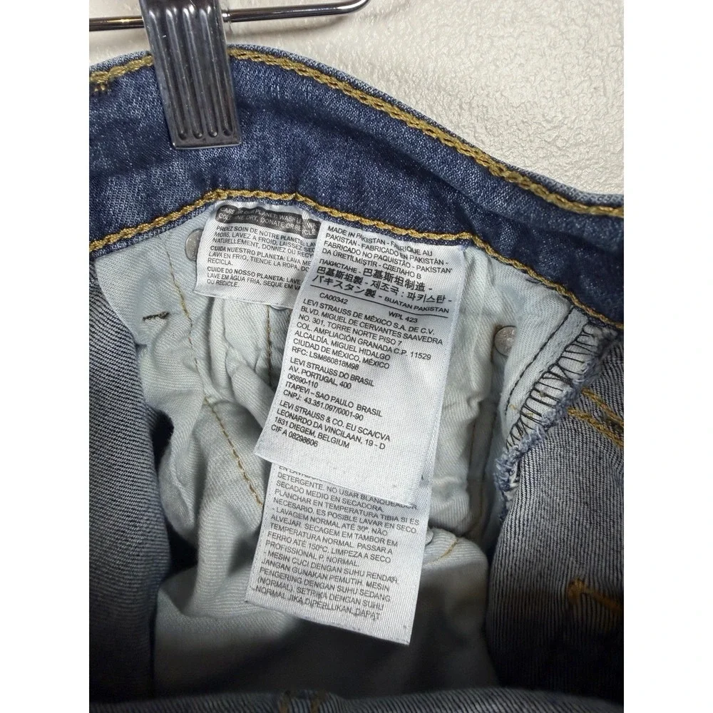 Levis levi 559